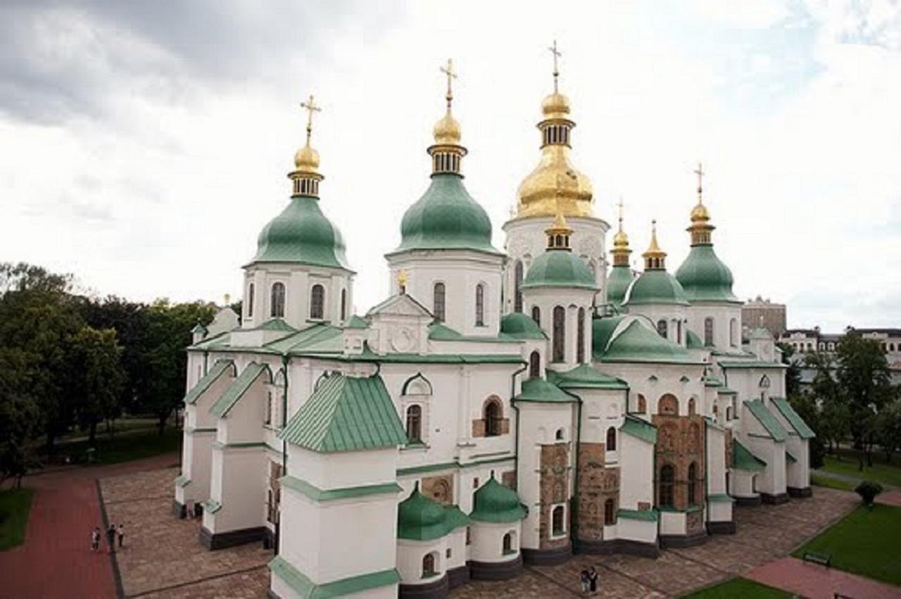 Podil Apart Near Poschtova Square History Center Киев Екстериор снимка