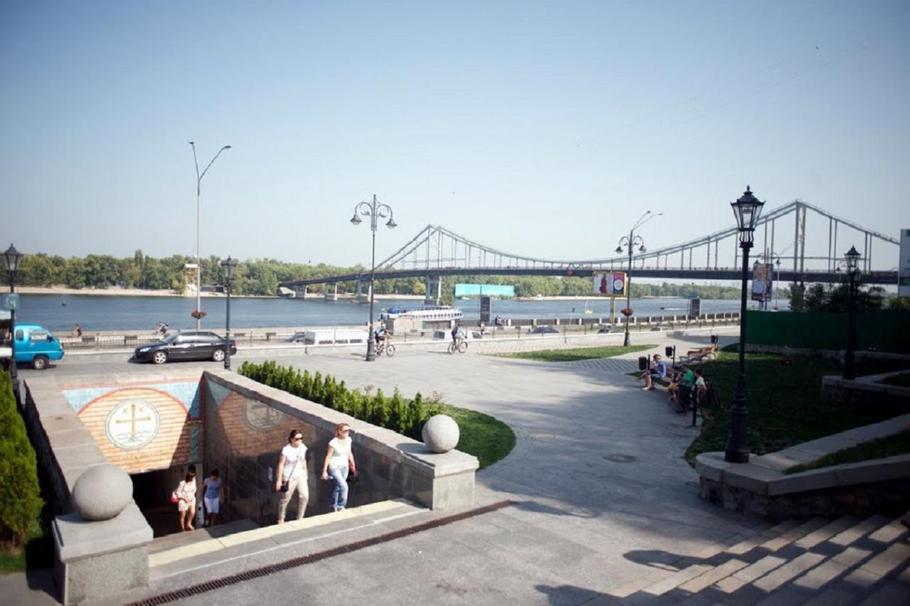 Podil Apart Near Poschtova Square History Center Киев Екстериор снимка