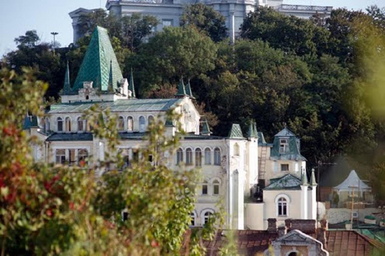 Podil Apart Near Poschtova Square History Center Киев Екстериор снимка