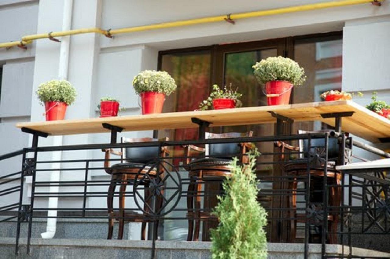 Podil Apart Near Poschtova Square History Center Киев Екстериор снимка