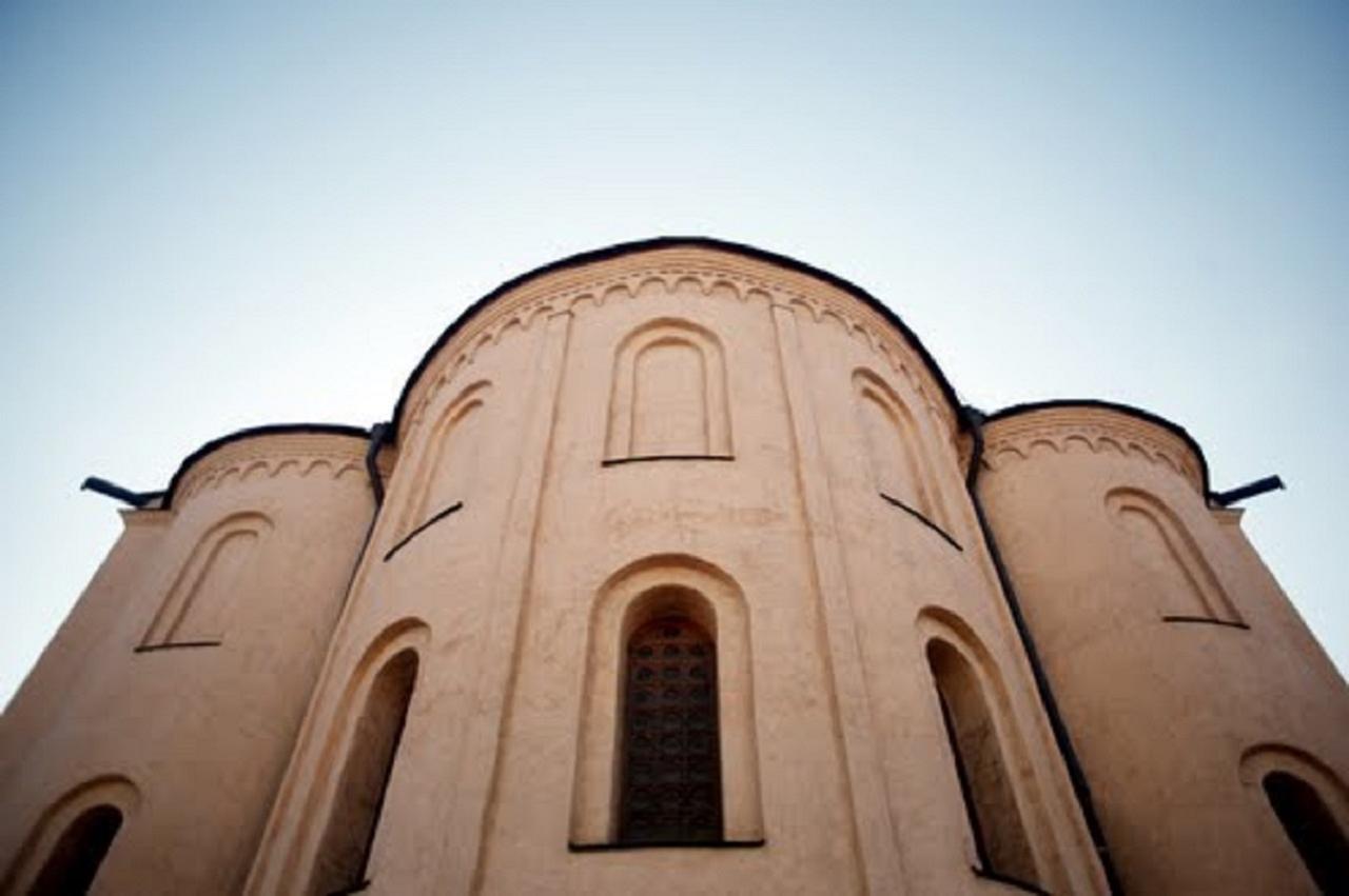 Podil Apart Near Poschtova Square History Center Киев Екстериор снимка