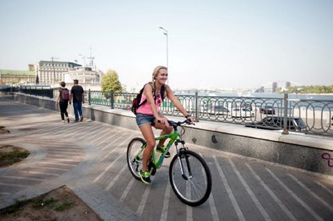 Podil Apart Near Poschtova Square History Center Киев Екстериор снимка
